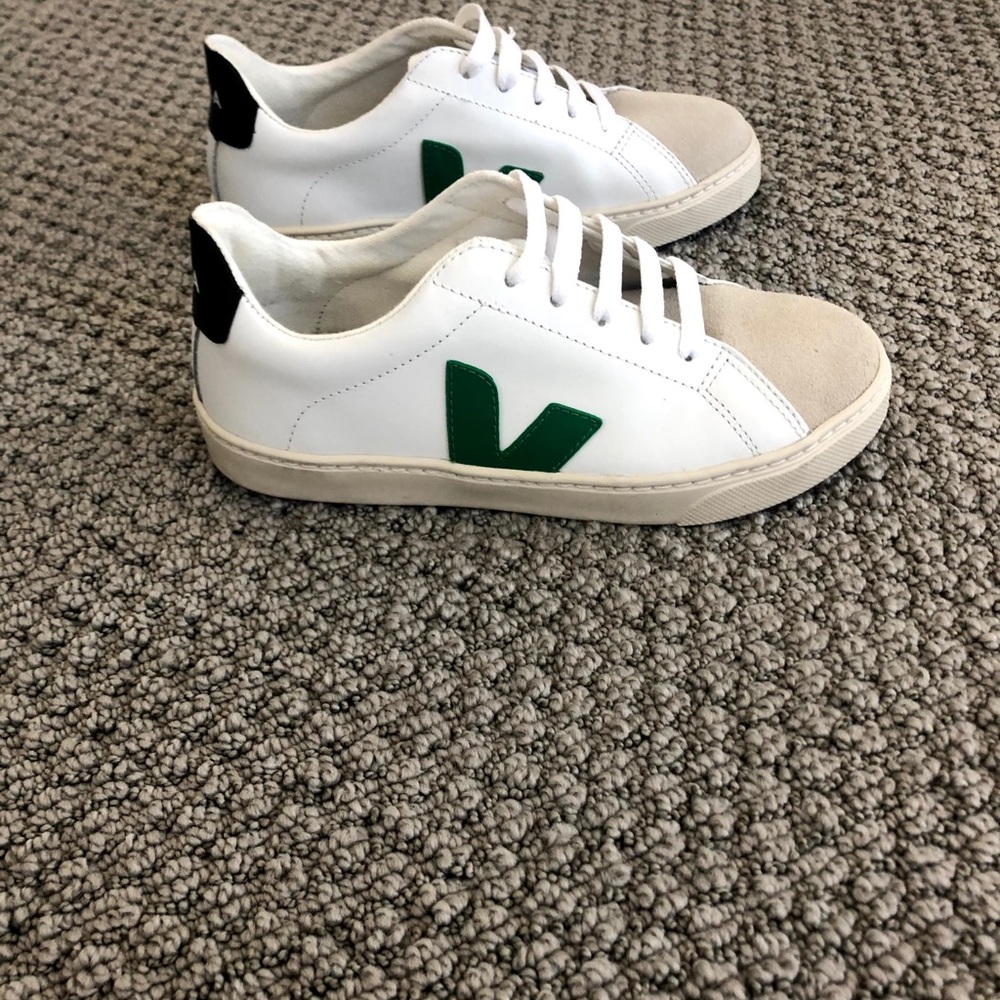 Veja Esplar White Leather Sneakers size 35, kids 4